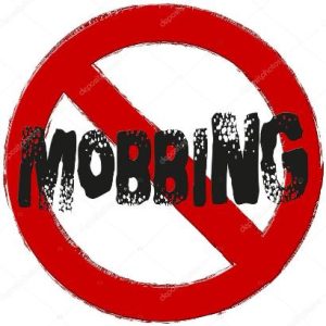 Mobbing in corsia: come riconoscerlo e combatterlo 1