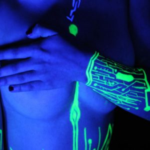 Pericoli tattoo a fluorescenza 1