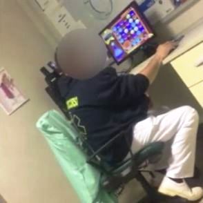 Ospedale di Chiari, gioca al pc e non risponde al telefono. Opi Brescia: “Non è un infermiere” 1