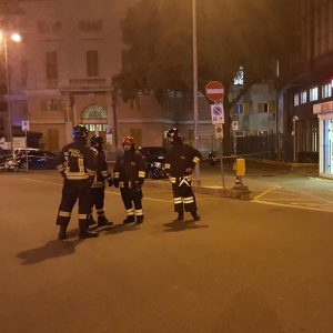 Allarme bomba all’osp. Galliera di Genova: centinaia di persone evacuate e artificieri in azione