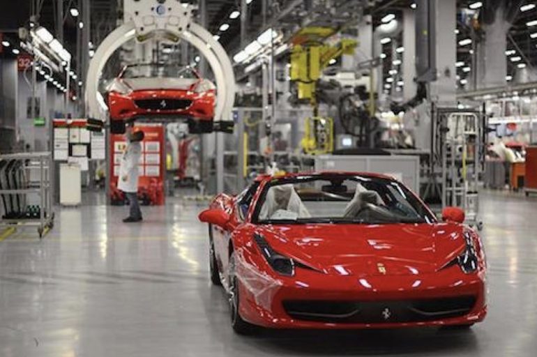 Coronavirus: gli stabilimenti Ferrari produrranno ventilatori polmonari anziché automobili